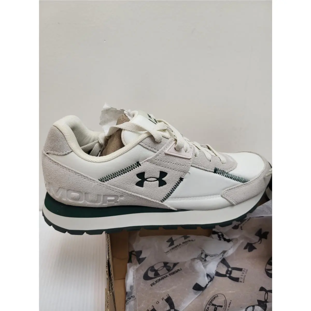 Under Armour shoes - Under Armour Essential Runner - Essential Runner - 3028408-106 - Ivory 1