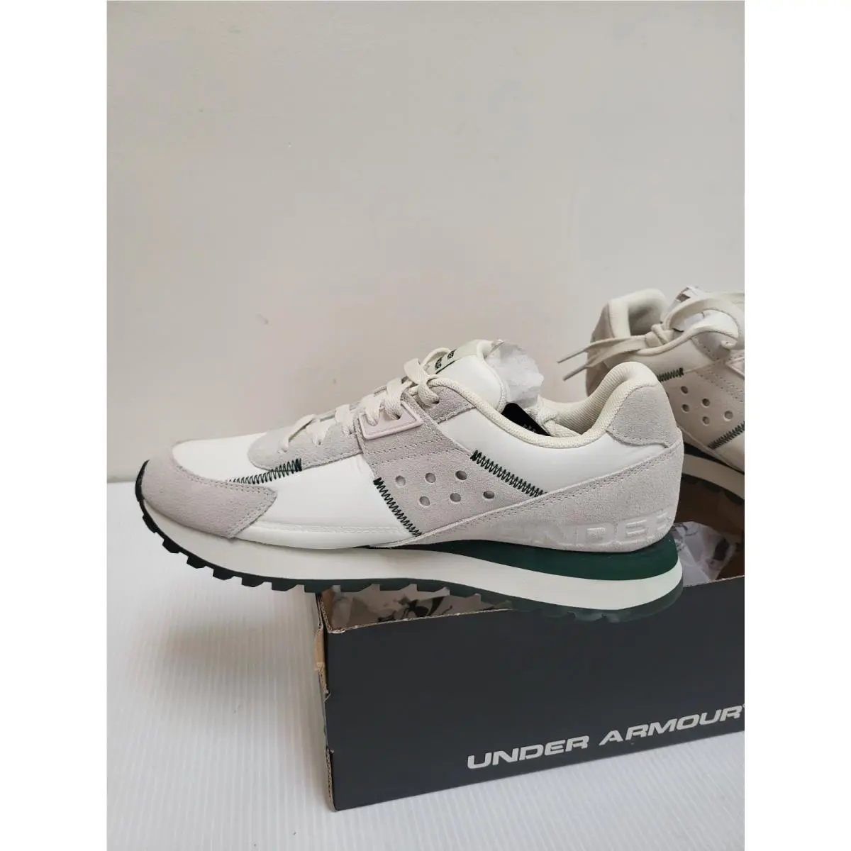 Under Armour shoes - Under Armour Essential Runner - Essential Runner - 3028408-106 - Ivory 3
