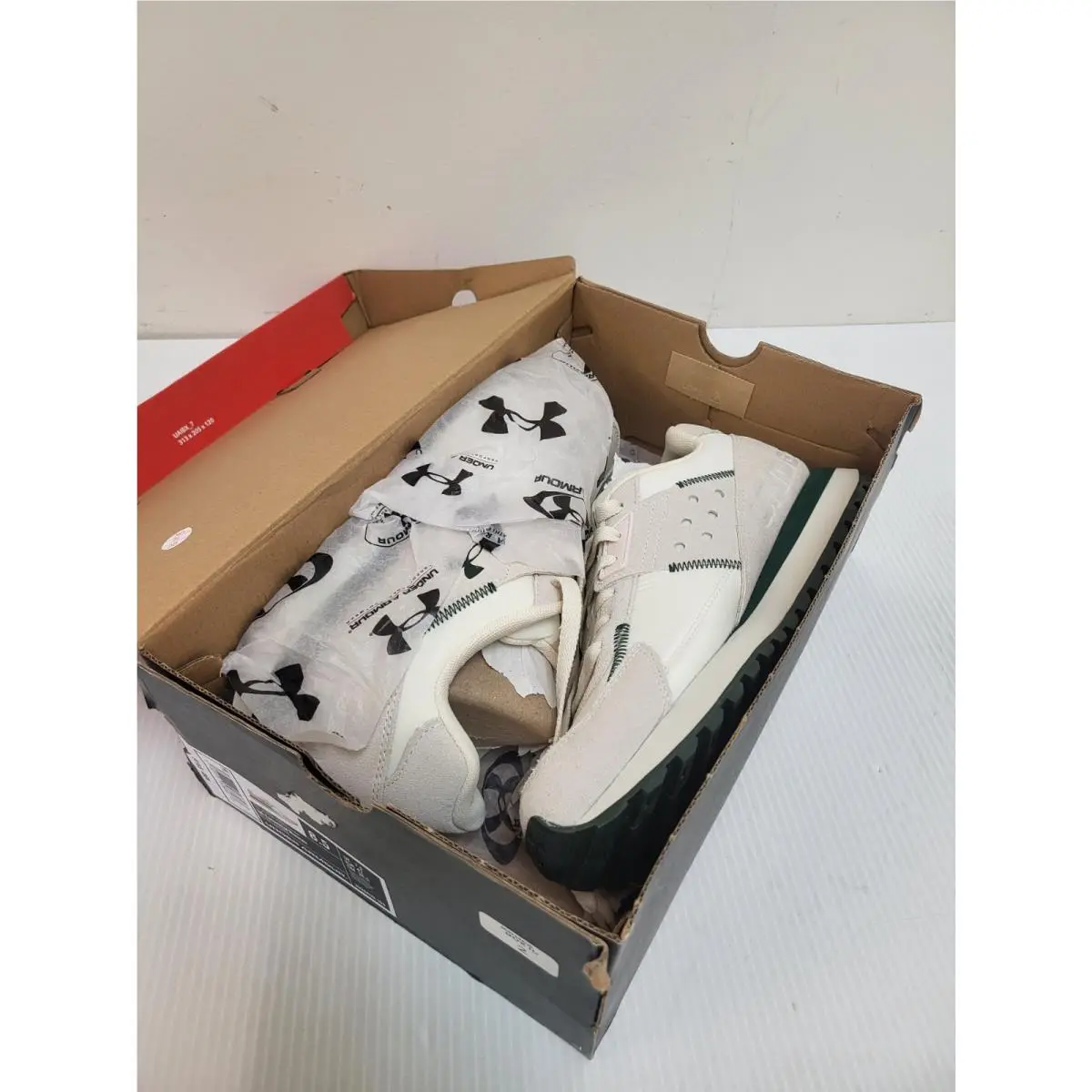 Under Armour shoes - Under Armour Essential Runner - Essential Runner - 3028408-106 - Ivory 0