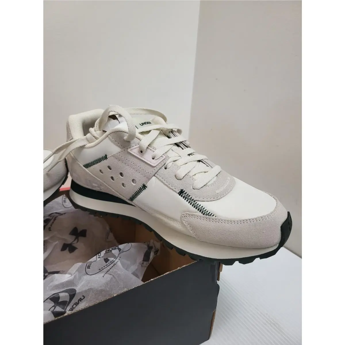 Under Armour shoes - Under Armour Essential Runner - Essential Runner - 3028408-106 - Ivory 2