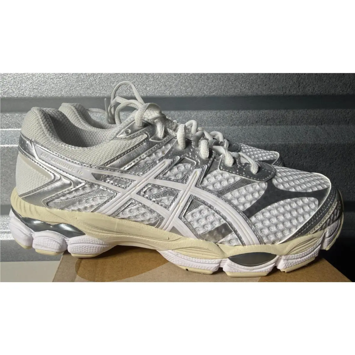Wmns Gel-cumulus 16 White 1203A733 Women`s Size US 6 - 10 by Asics