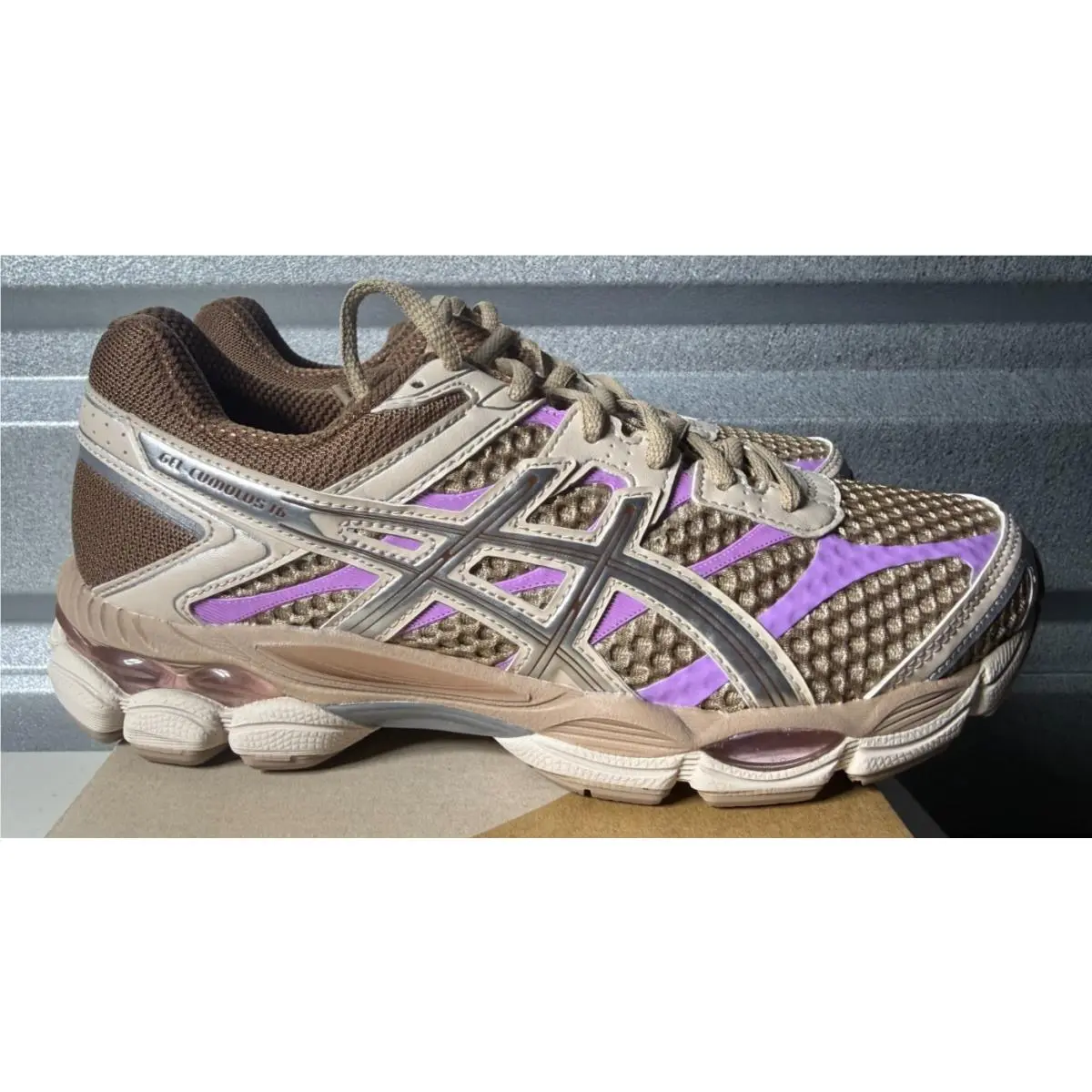 Wmns Gel-cumulus 16 White 1203A733 Women`s Size US 6 - 10 1203A733-200 Cinnamon / Pure Silver by Asics