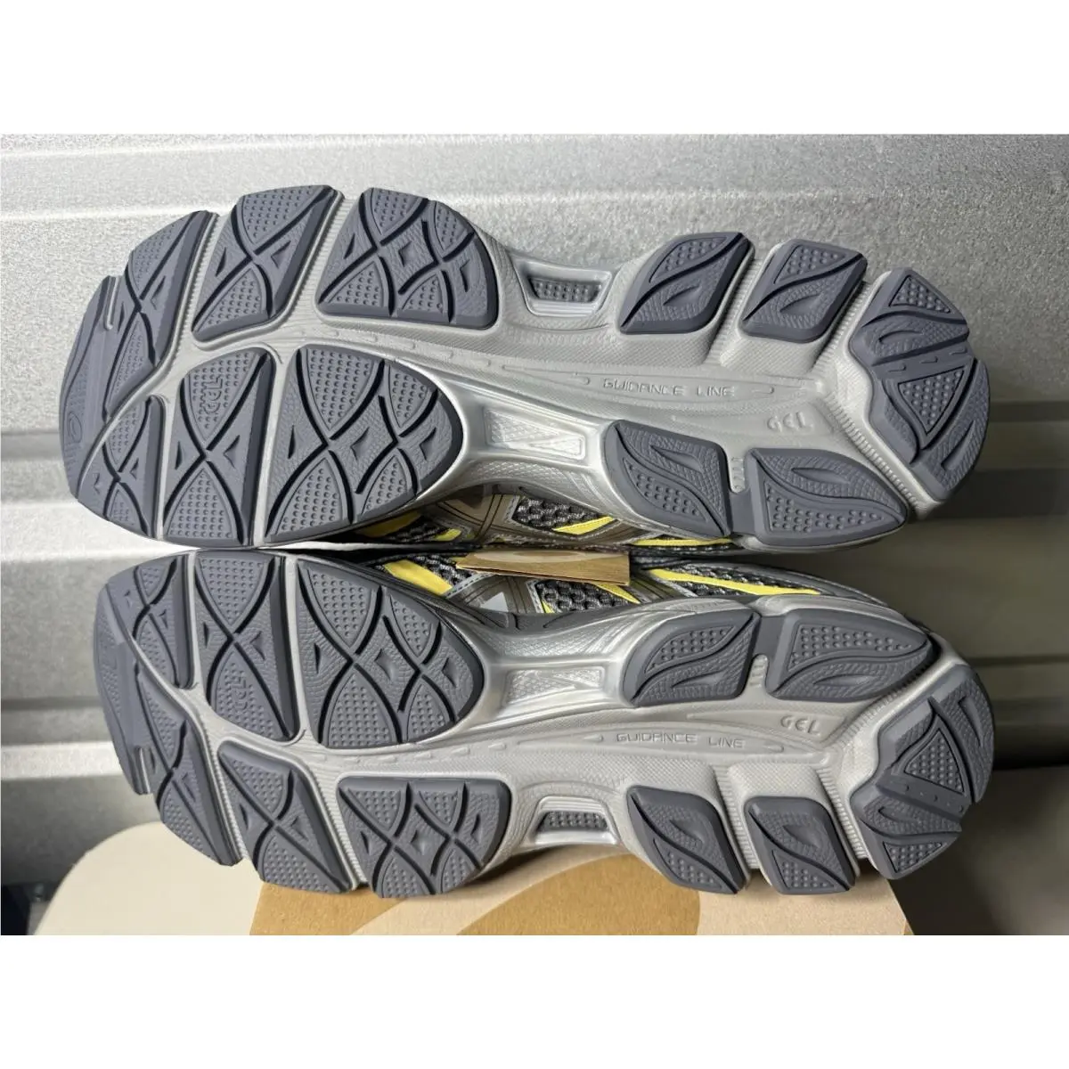 Asics shoes - ASICS GEL-Cumulus 16 - 1203A733-020 - Gray 12