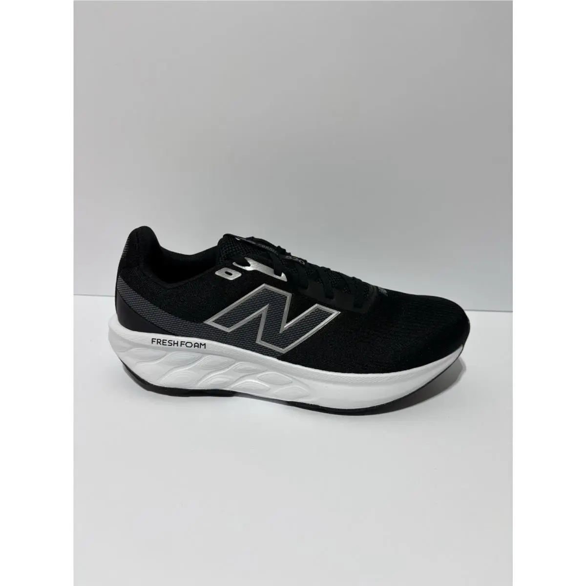 Men’s Fresh Foam 520 V9 Black Running Shoes Size 11.5 D by New Balance