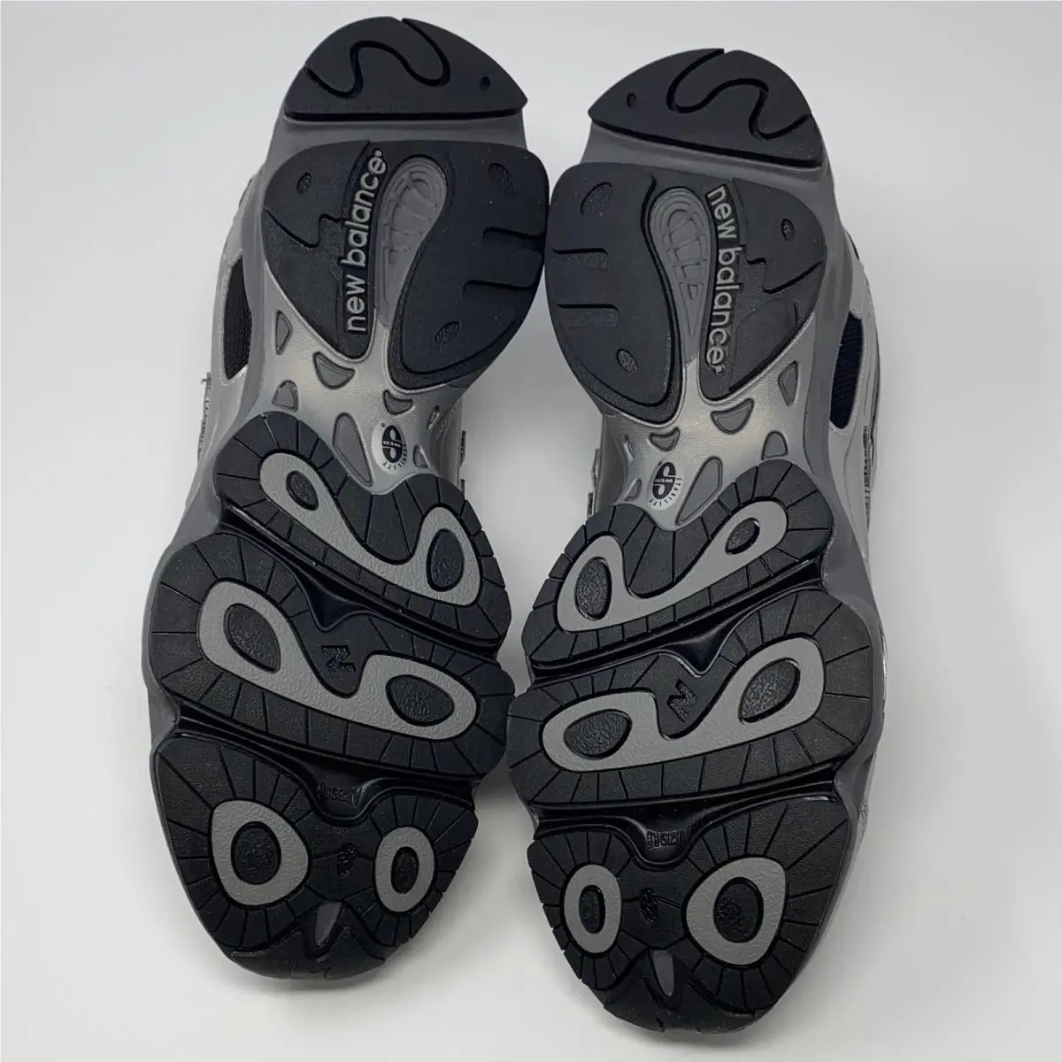 New Balance shoes - Silver (UPC: 197967923890) 4