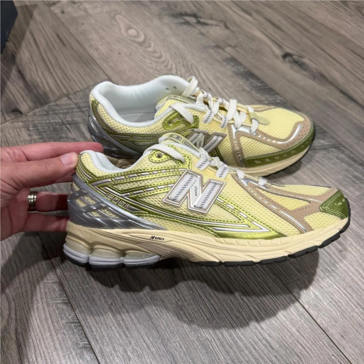 New Balance shoes - New Balance 1906R - Yellow 1