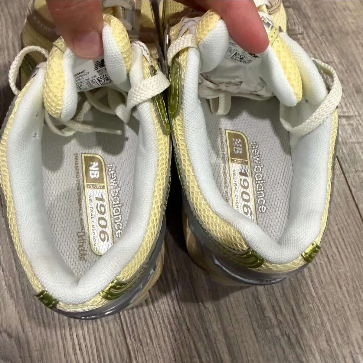 New Balance shoes - New Balance 1906R - Yellow 3