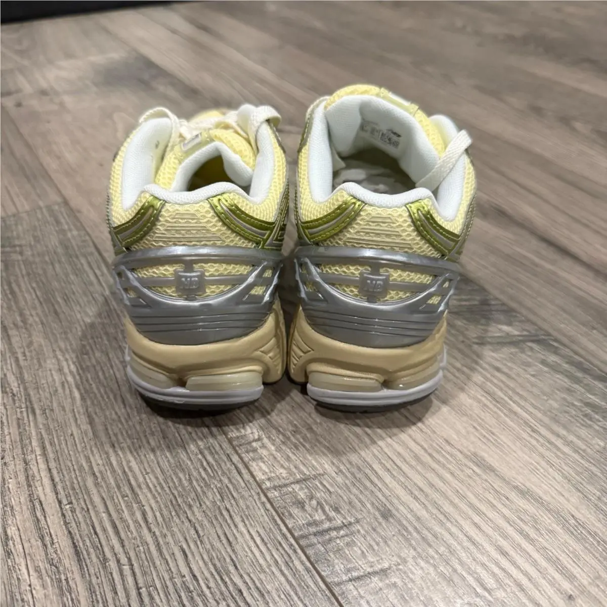 New Balance shoes - New Balance 1906R - Yellow 5