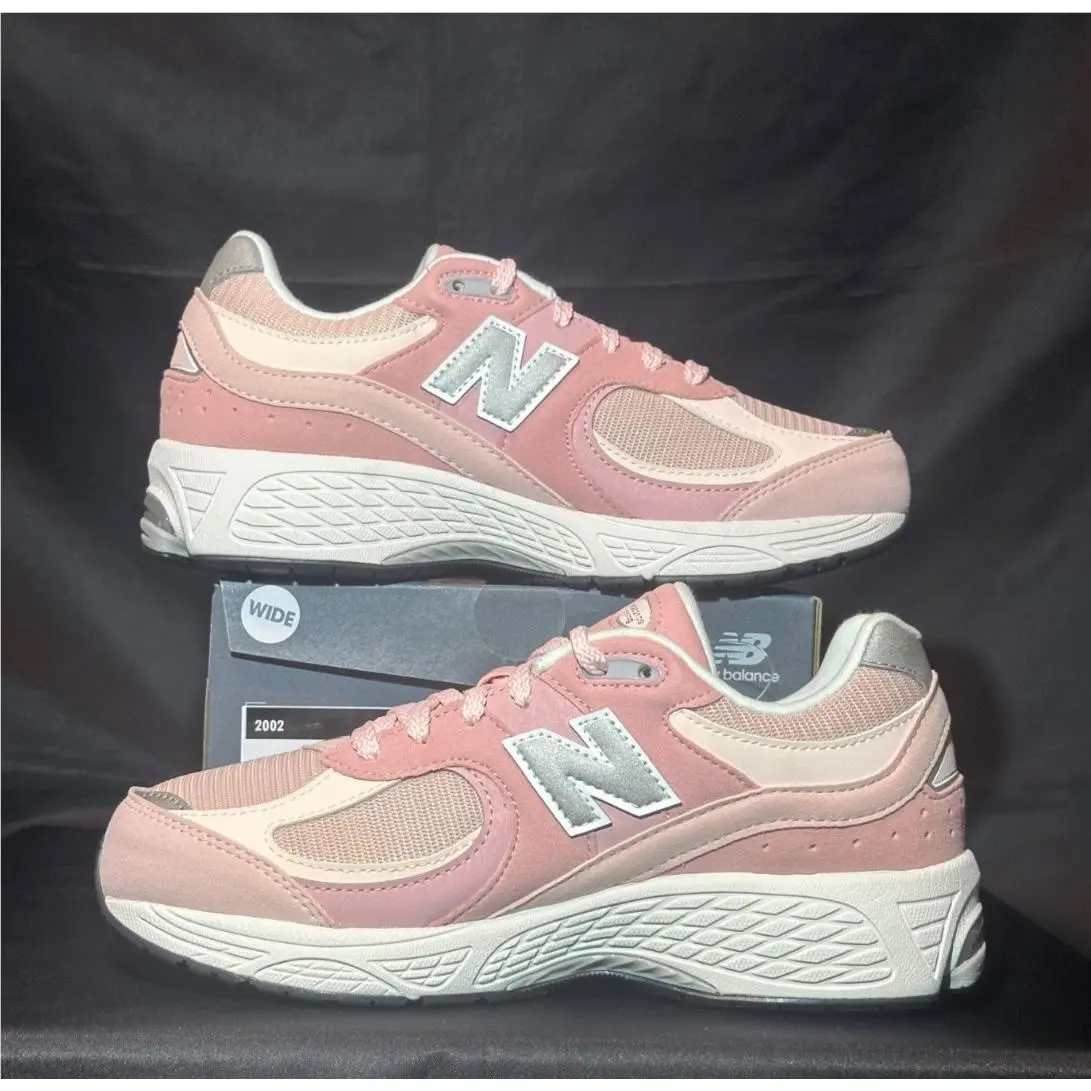 New Balance shoes - New Balance 2002R - Pink 0