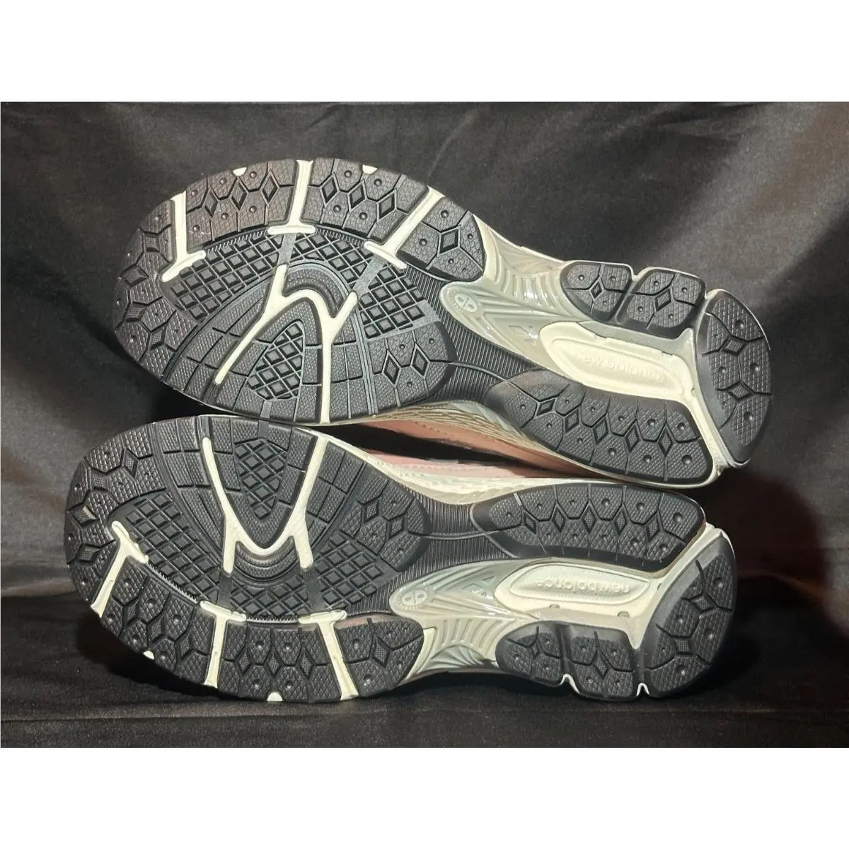 New Balance shoes - New Balance 2002R - Pink 6