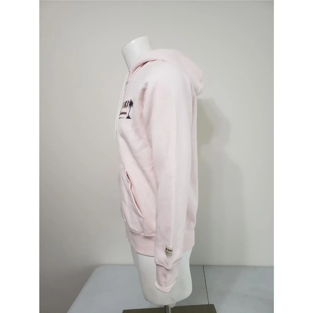 Nike clothing - Light Soft Pink 3