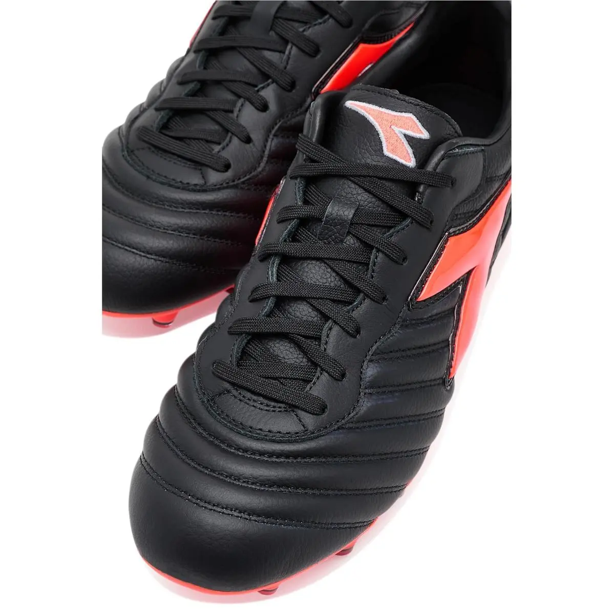 Diadora shoes - Black/Red Fluo 4