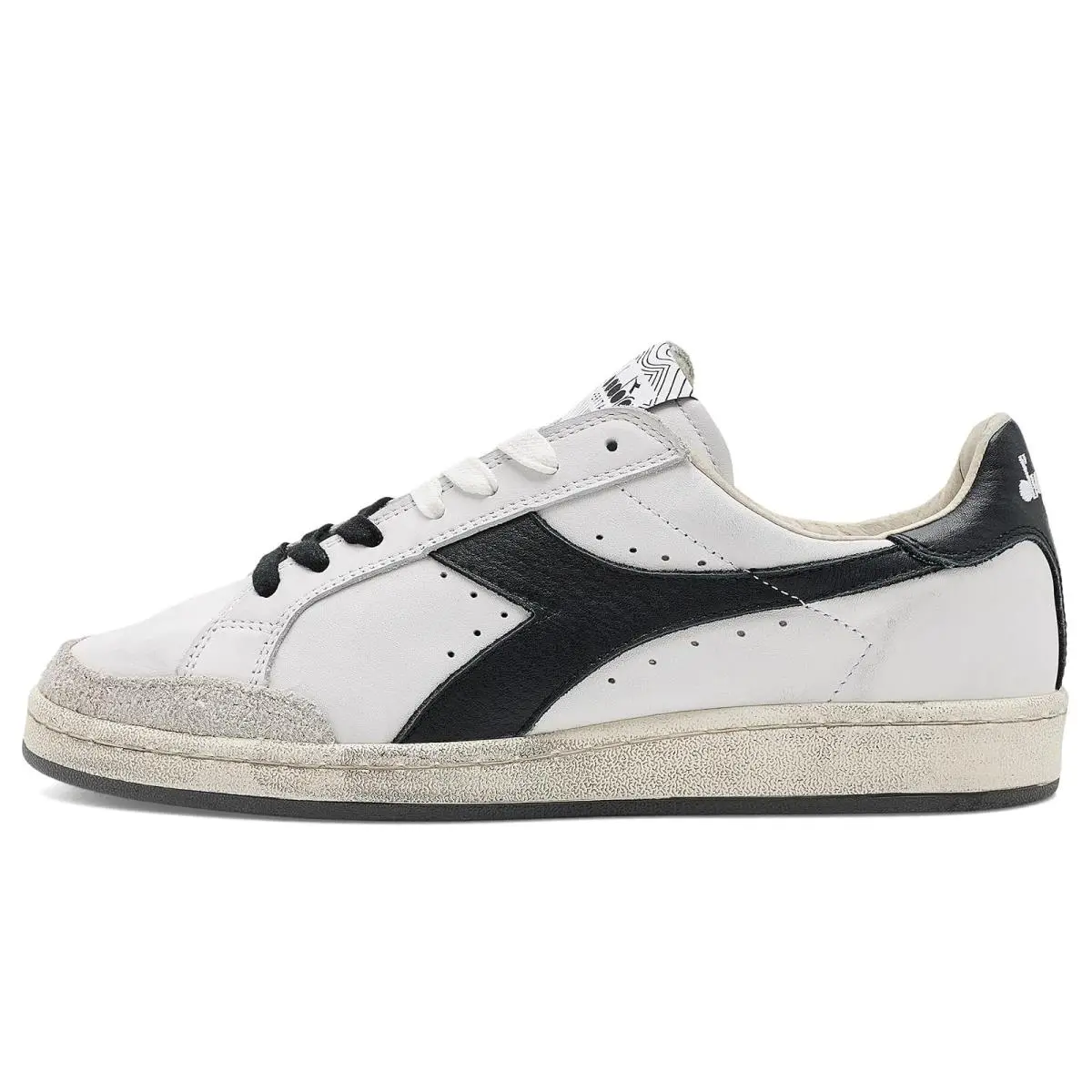 Diadora shoes - White/Black 9