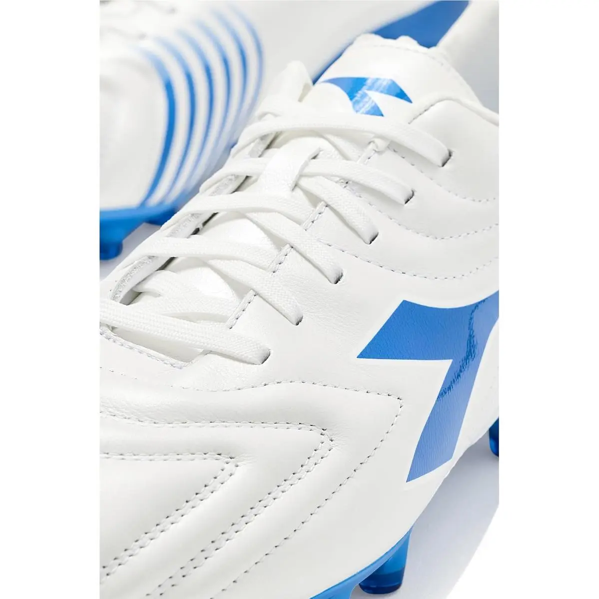 Diadora shoes - White Pearlized/French Blue 4