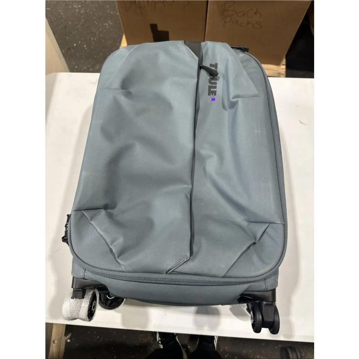 Aion Carry on Spinner by Thule