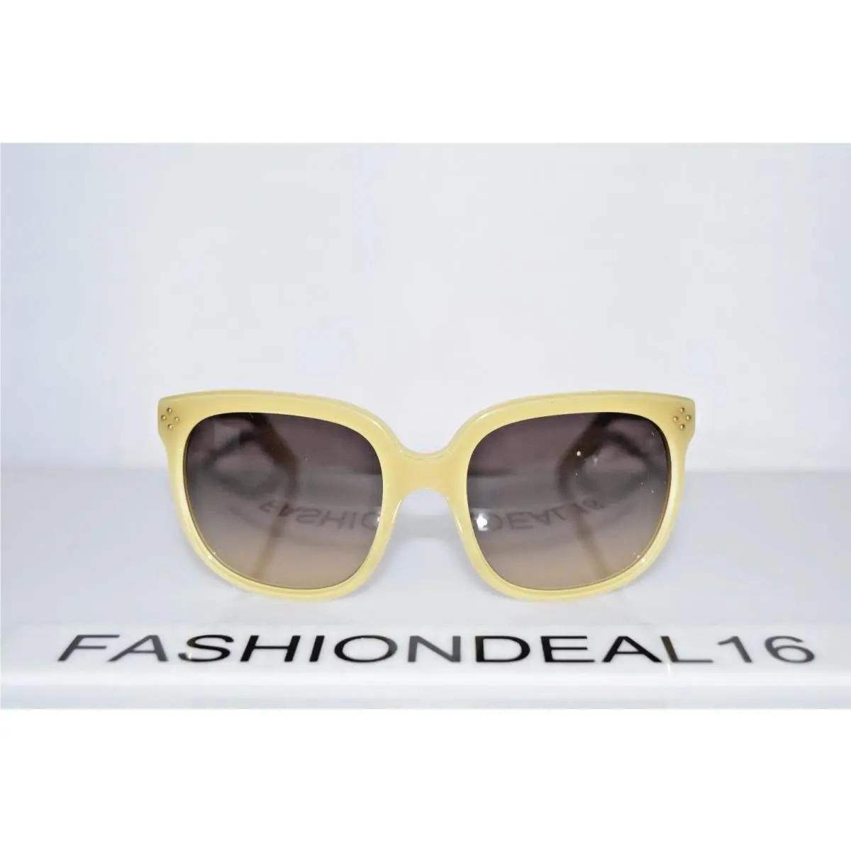 Chloé Women`s Honey Gold Medium Size CE642S 771 Chloe 55-19-130 Sunglasses