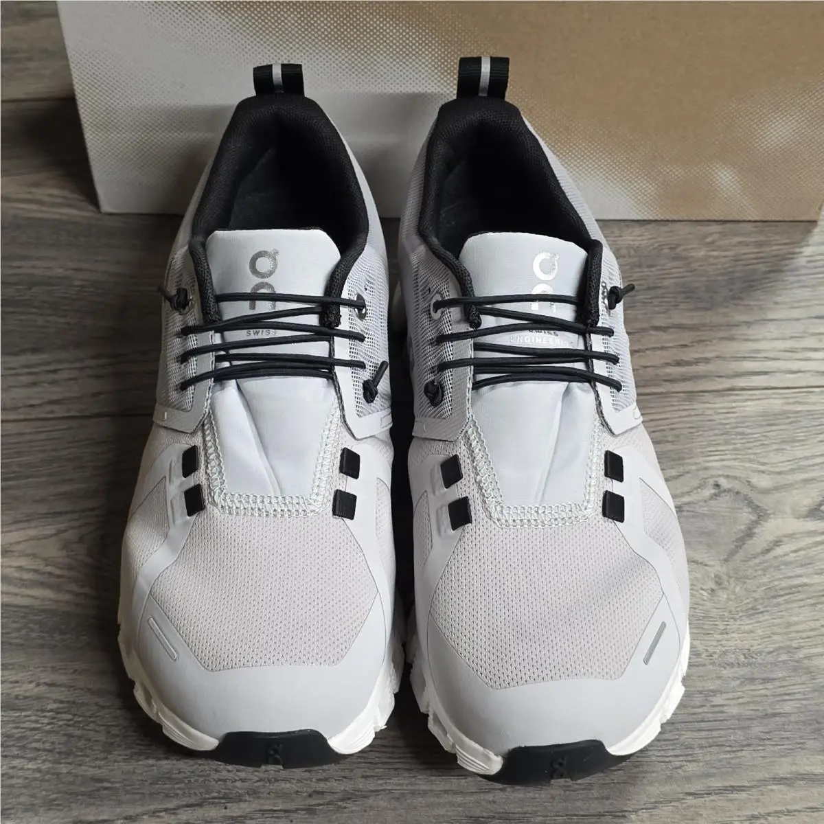 On-Running shoes - On Cloud 5 Waterproof - Cloud Waterproof - 59-98837 - Gray, Manufacturer: Glacier/White (UPC: 7630440676690) 2