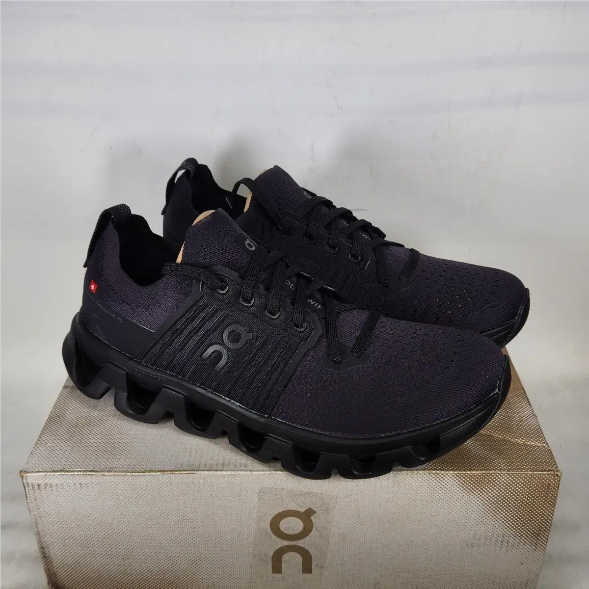 On-Running shoes - Cloudswift 4 - Cloudswift - Black 0