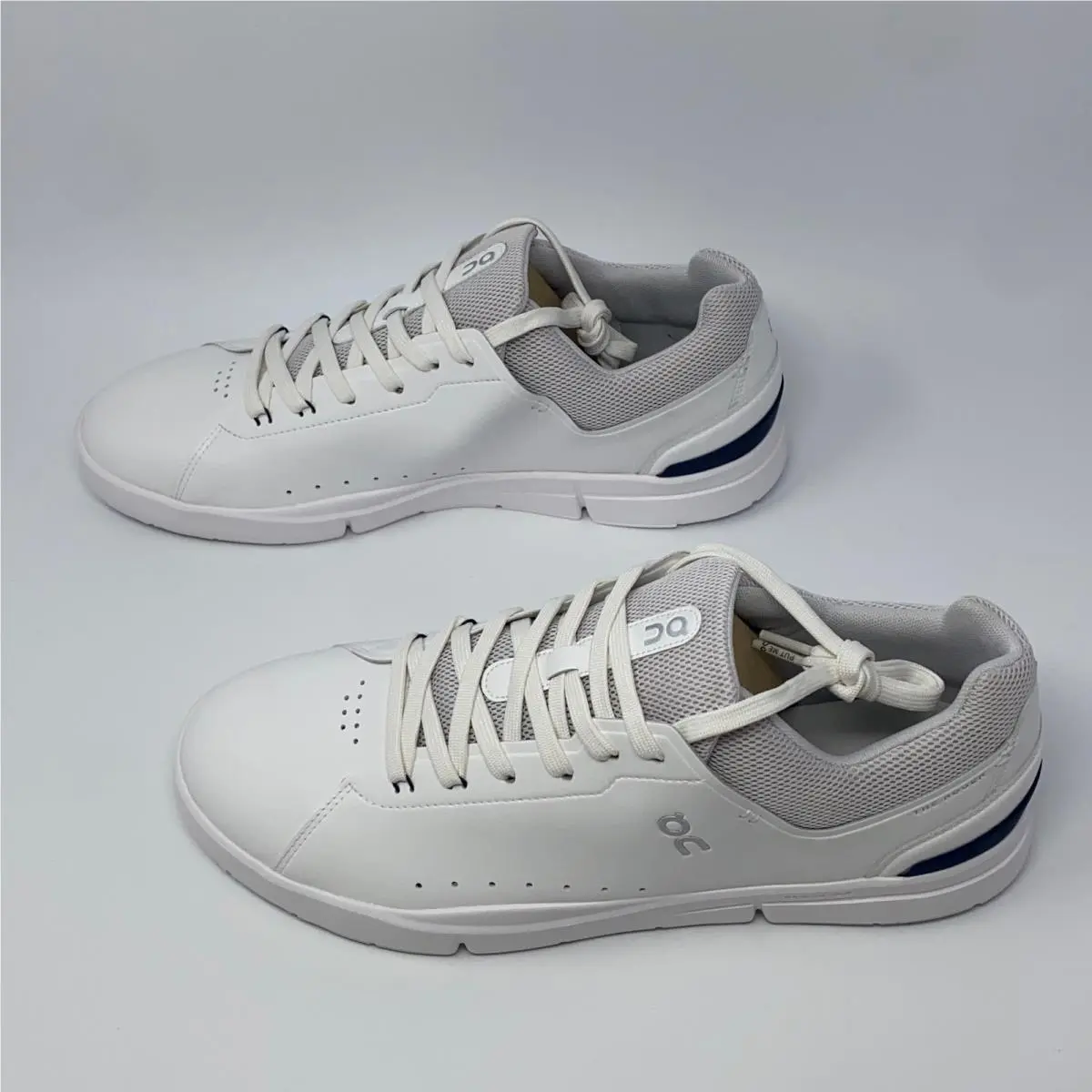 On-Running shoes - White/Ink (UPC: 7630440663539) 0