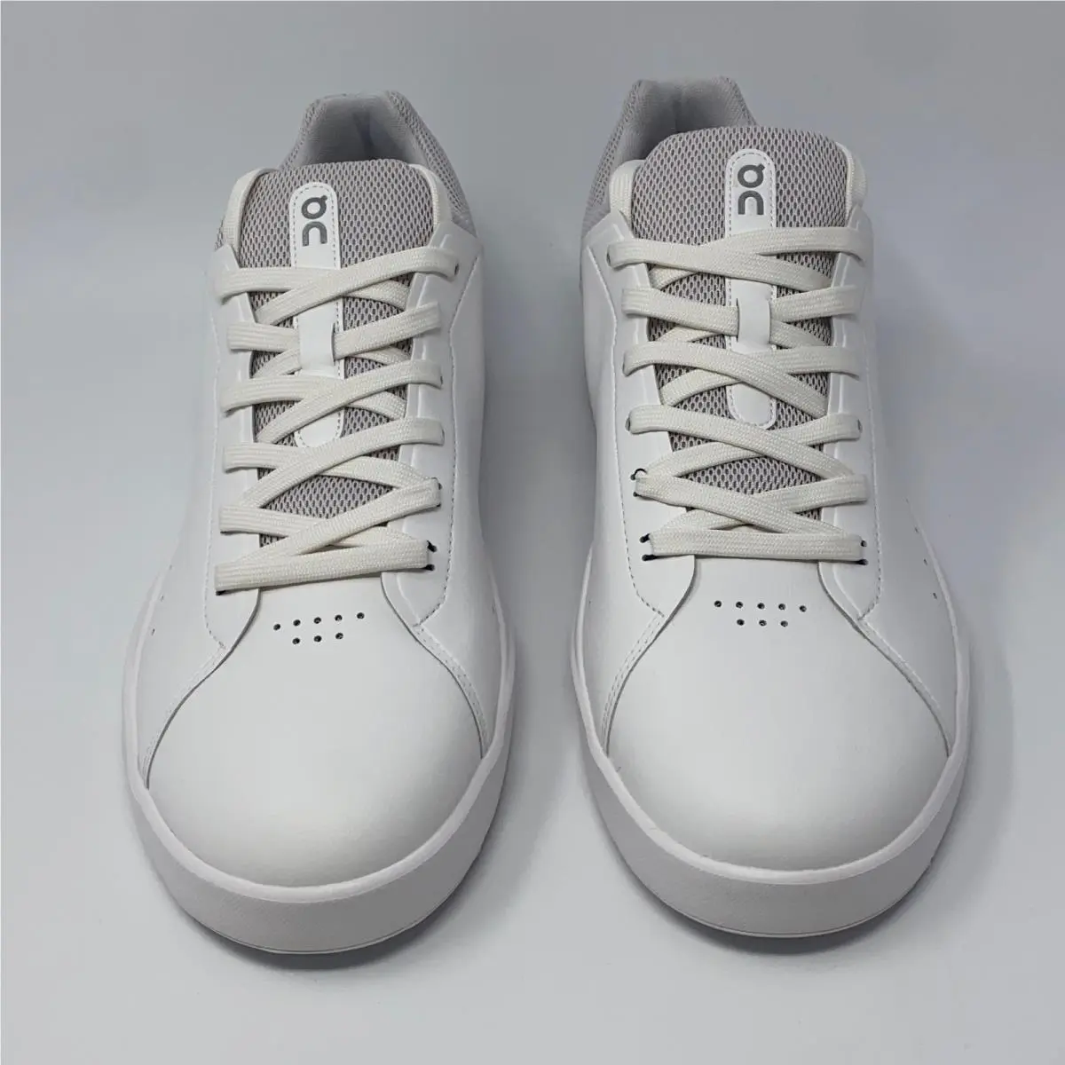 On-Running shoes - White/Ink (UPC: 7630440663539) 2