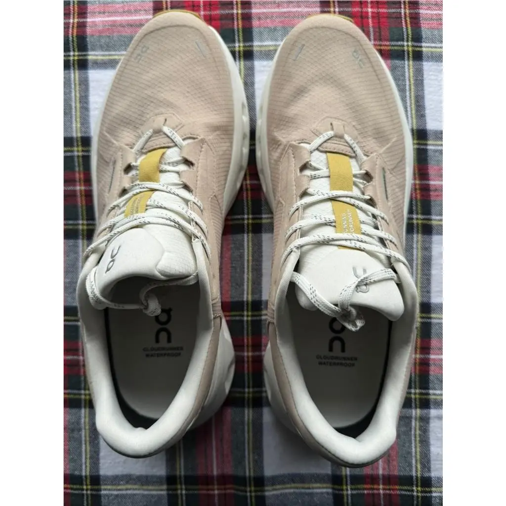 On-Running shoes - On Cloudrunner 2 Waterproof - Cloudrunner Waterproof - 3WE10144286 - Beige (UPC: 7615537336916) 1