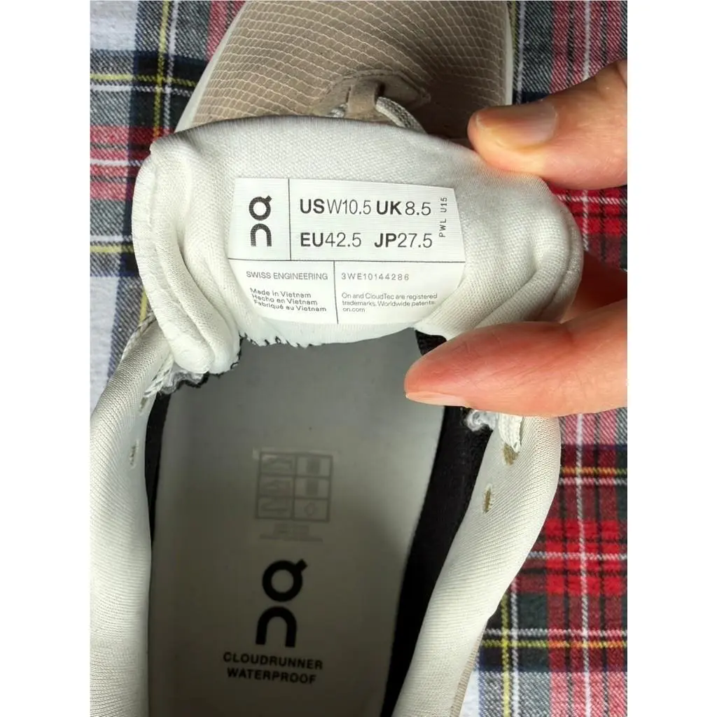 On-Running shoes - On Cloudrunner 2 Waterproof - Cloudrunner Waterproof - 3WE10144286 - Beige (UPC: 7615537336916) 7