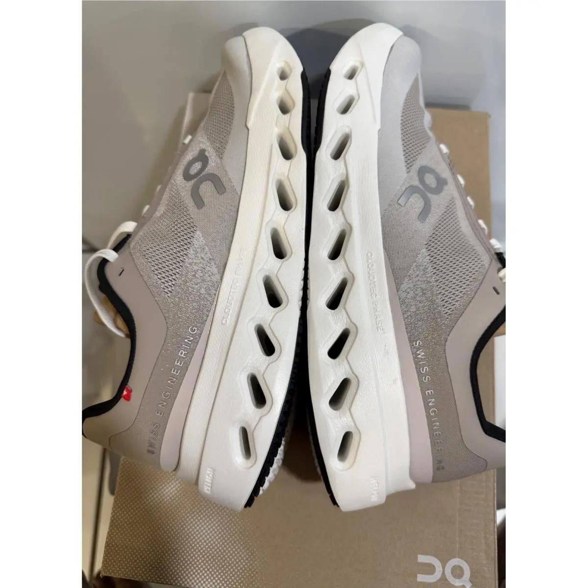 On-Running shoes - Cloudsurfer Next - Cloudsurfer Next - Ivory 5