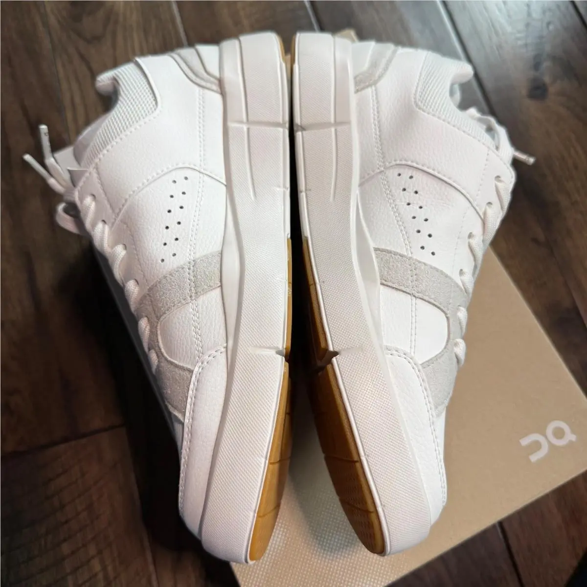 On-Running shoes - The ROGER Clubhouse - The ROGER Clubhouse - White 1