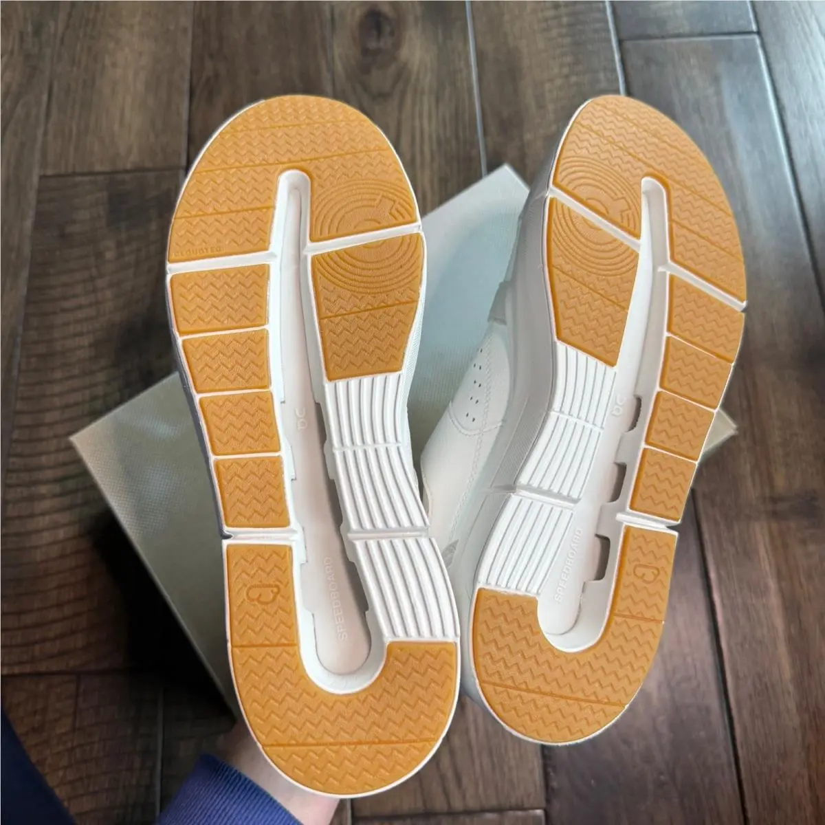 On-Running shoes - The ROGER Clubhouse - The ROGER Clubhouse - White 5