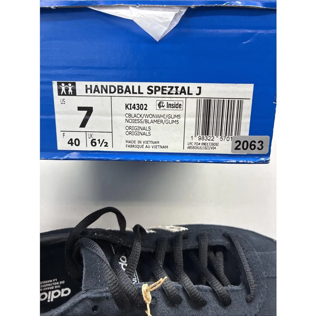 Adidas shoes - Black 5