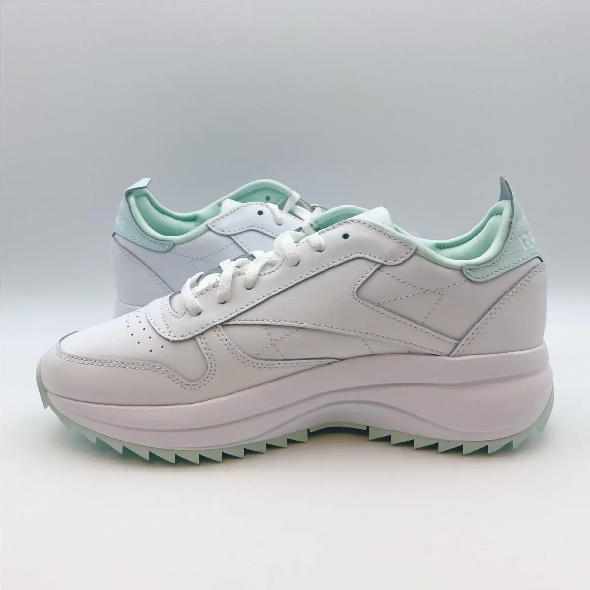 Reebok shoes - White 6