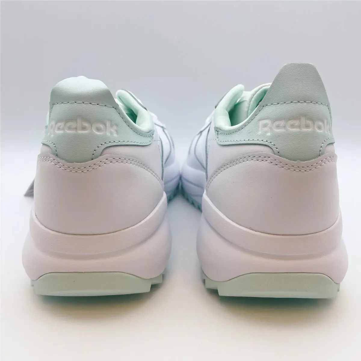 Reebok shoes - White 7