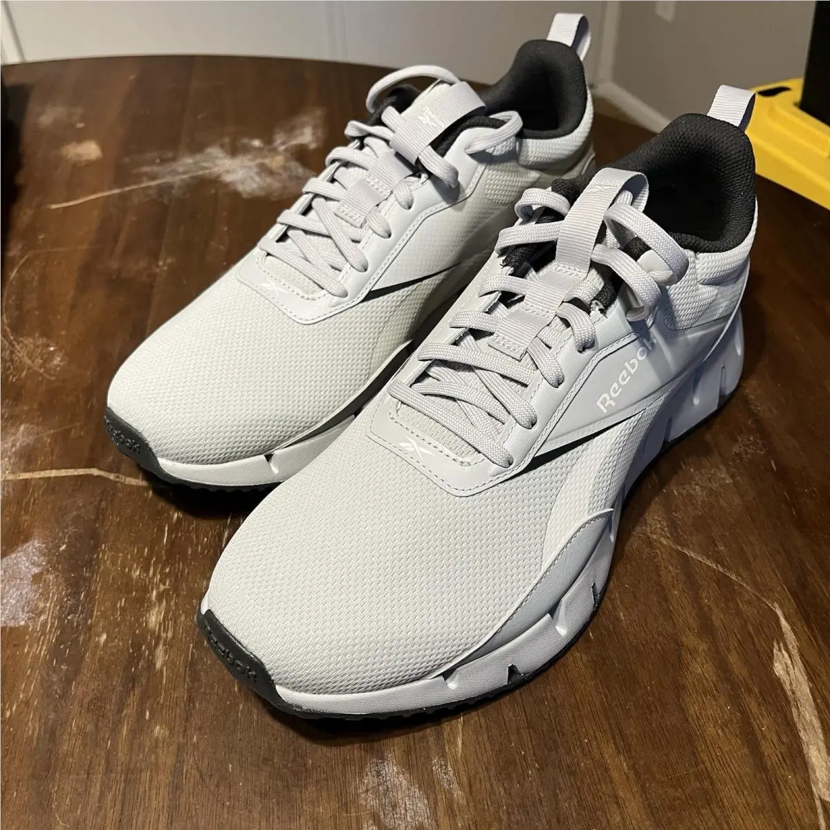 Reebok Zig Dynamica Men`s 11.5 Str Athletic Shoes Comfort Footbed