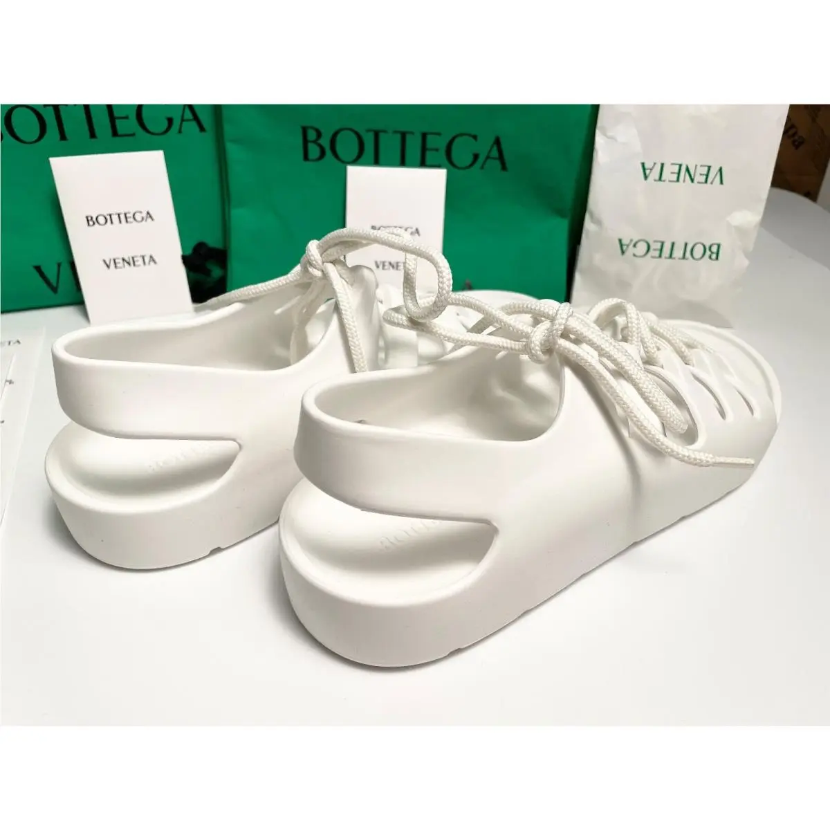 Bottega Veneta shoes - 667220 - 667220 - White 0