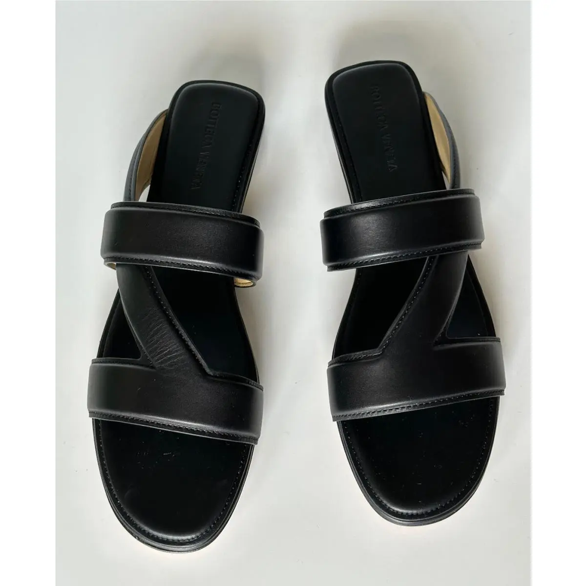 Bottega Veneta shoes - Black 3