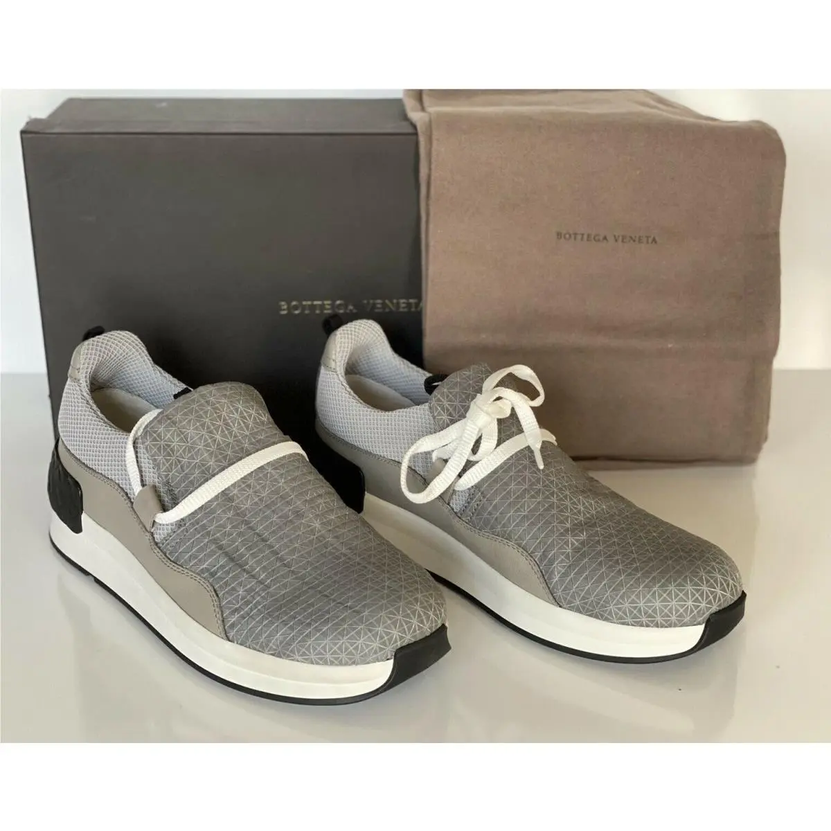 Bottega Veneta Men`s Ripstop Tech Sneakers 6.5 US 39.5 Euro 548353