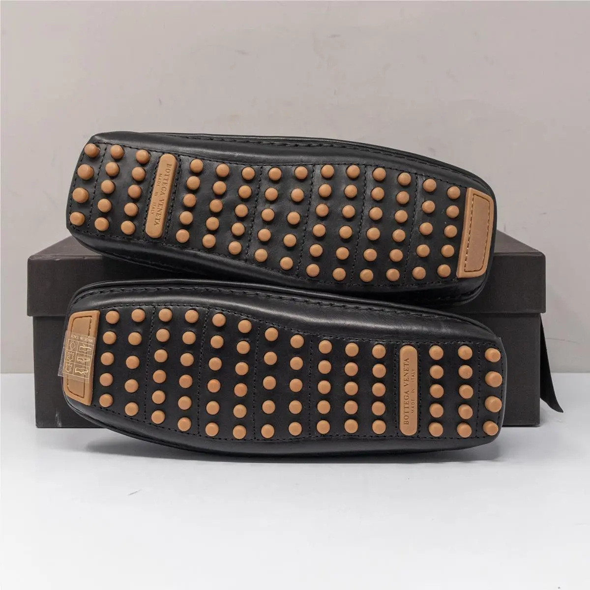 Bottega Veneta shoes - Bottega Veneta Douglas - Douglas - 578398VBPU0 - Black (UPC: 828833912679) 2