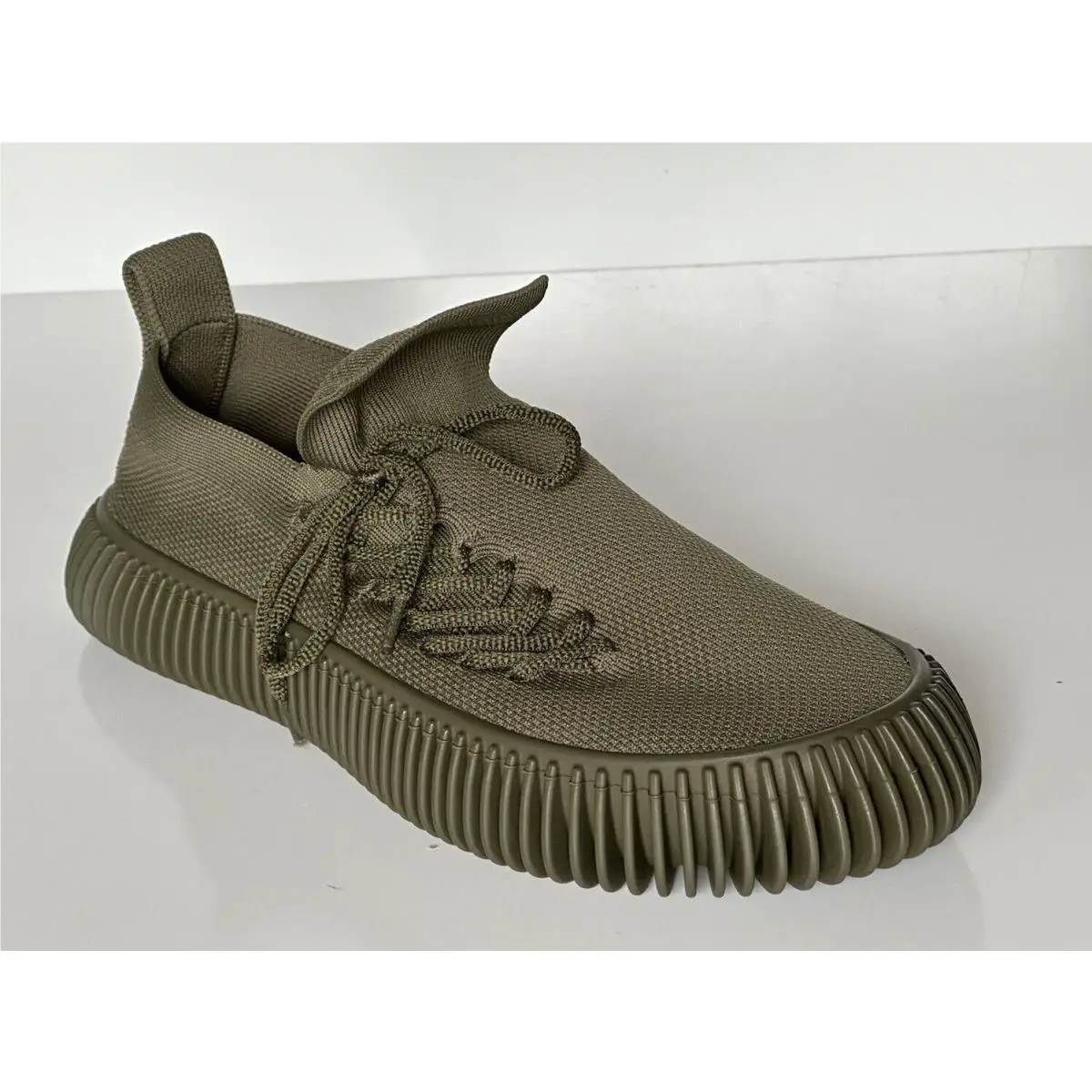 Bottega Veneta Men`s Tech Knit Stretch Khaki Sneakers 10 US 43 690112