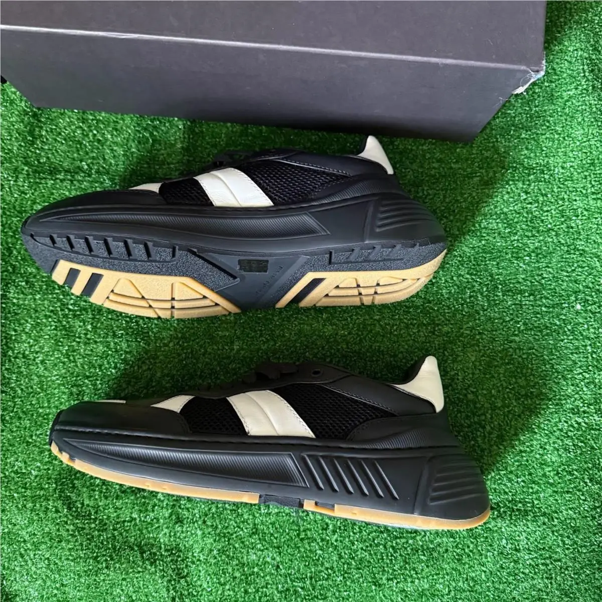 Bottega Veneta shoes - Bottega Veneta Speedster - Speedster - VJE21 - Black 2