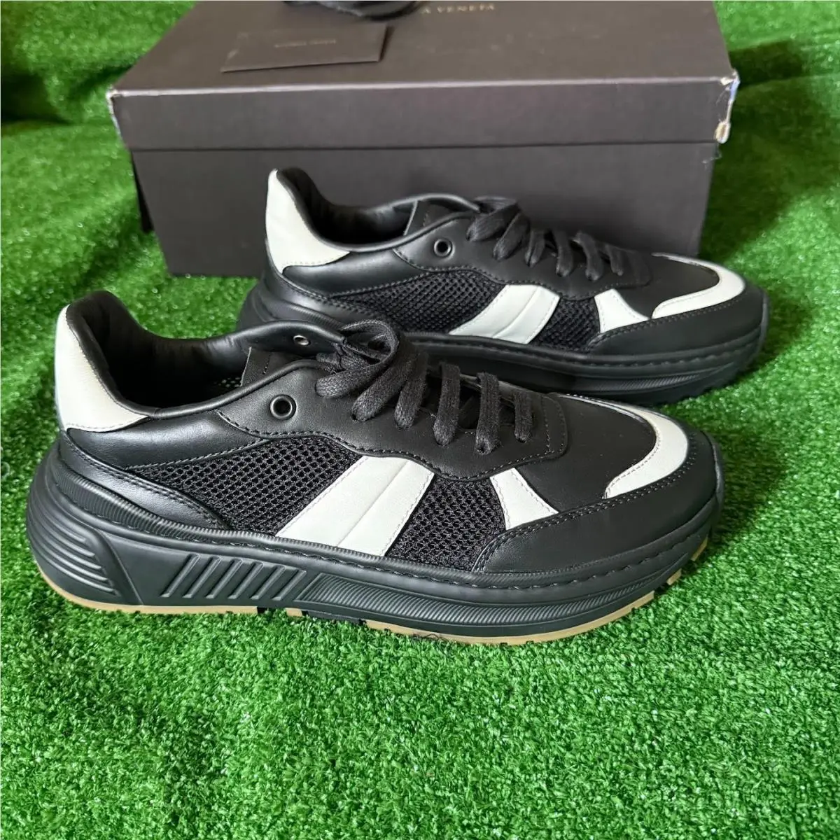 Bottega Veneta shoes - Bottega Veneta Speedster - Speedster - VJE21 - Black 4