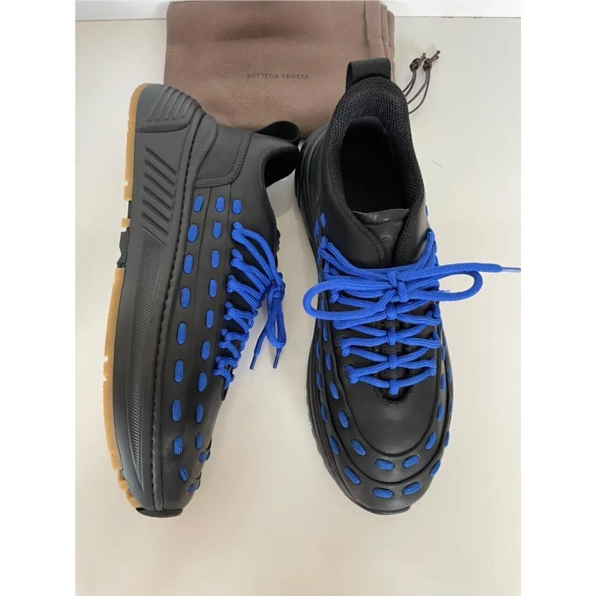 Bottega Veneta Mens Leather Black/blue Sneakers 7.5 US 578305 1014