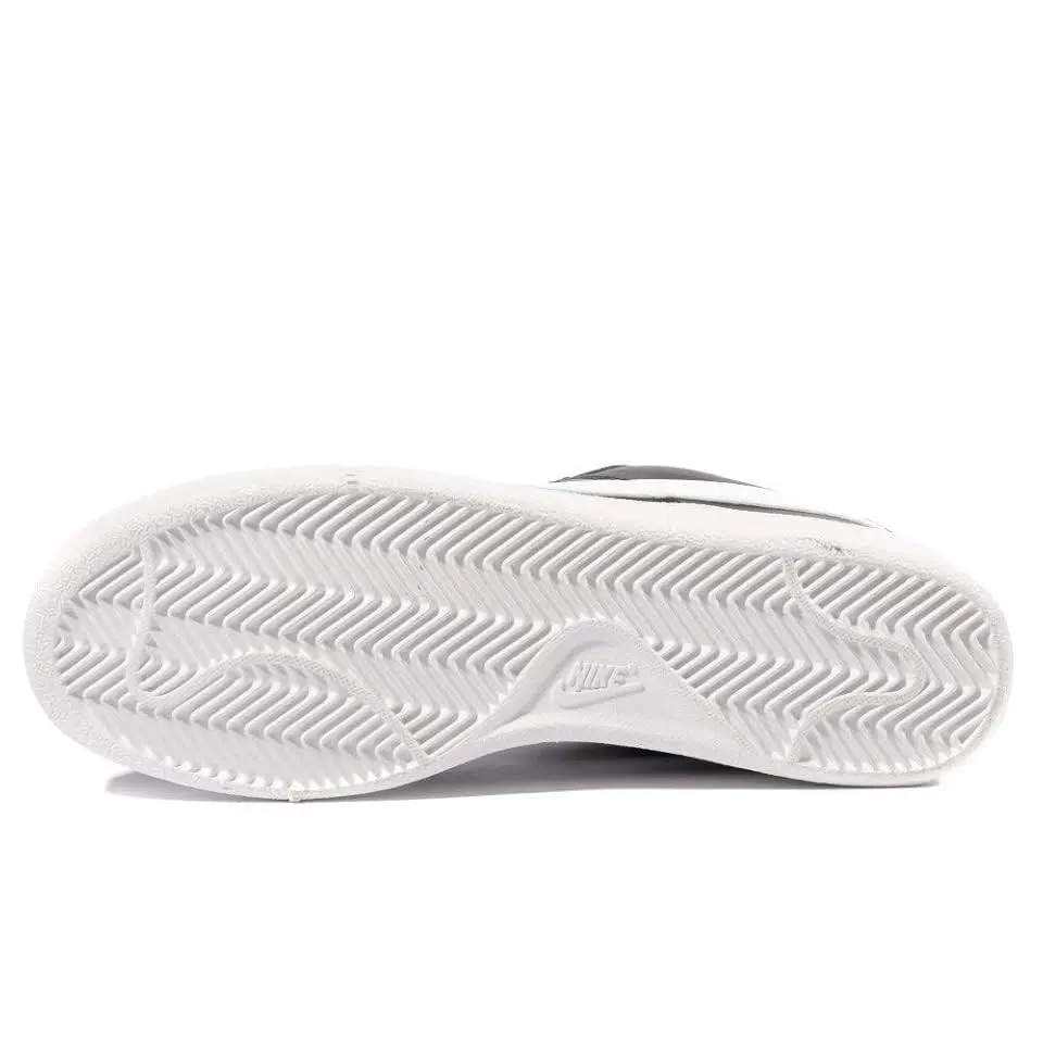 Nike shoes - Black 6