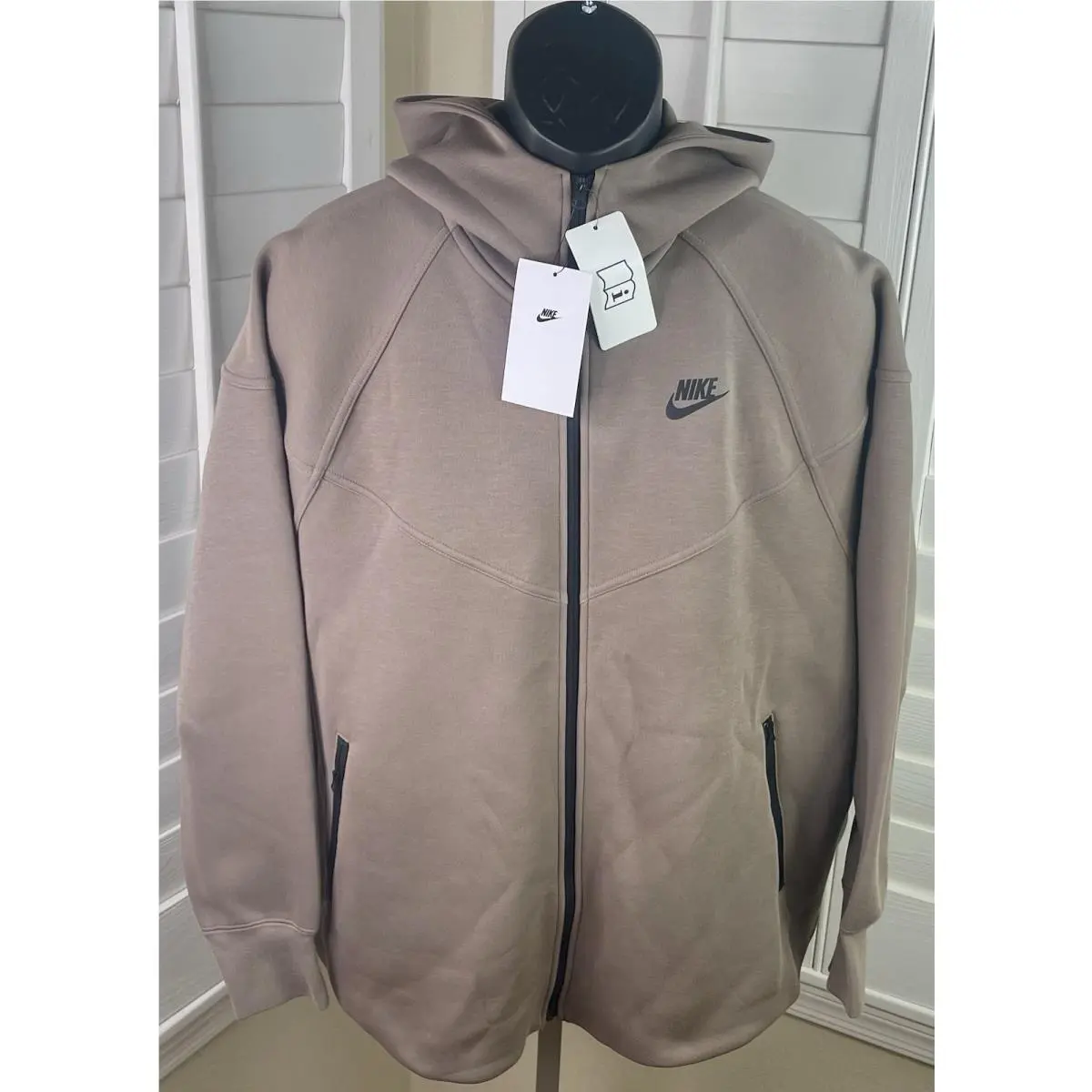 Nike Sportswear Tech Fleece Windrunner Mink Brown FZ Hoodie FB8340-233 Women 2X