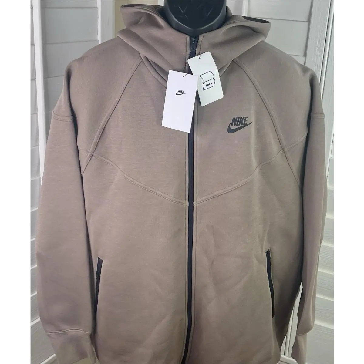 Nike clothing - FB8340-233 - FB8340-233 - Brown (UPC: 0196609025718) 0