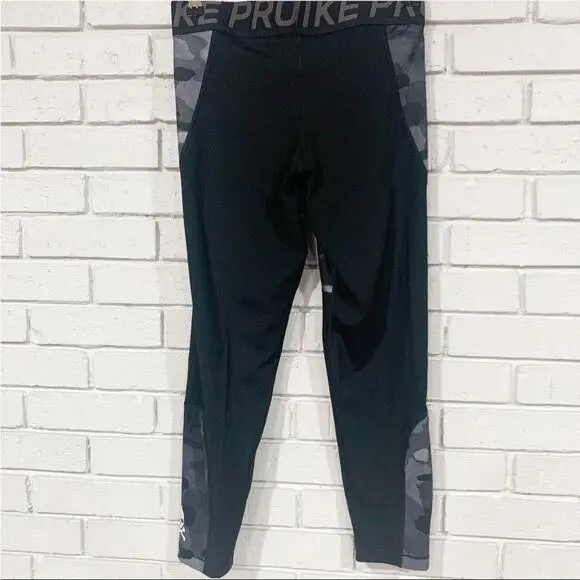 Nike clothing - Black 4