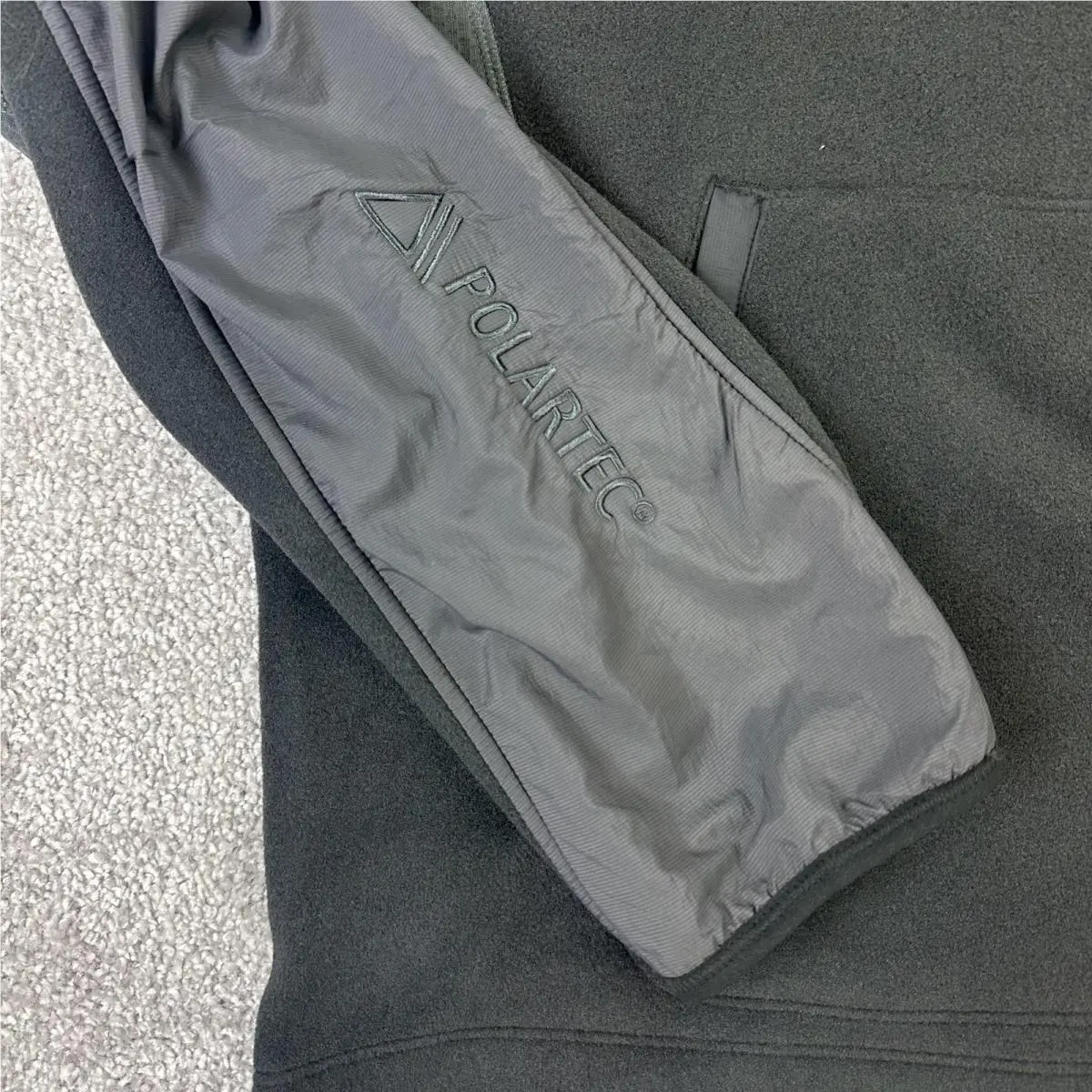 Nike clothing - Black (UPC: 197601066457) 1