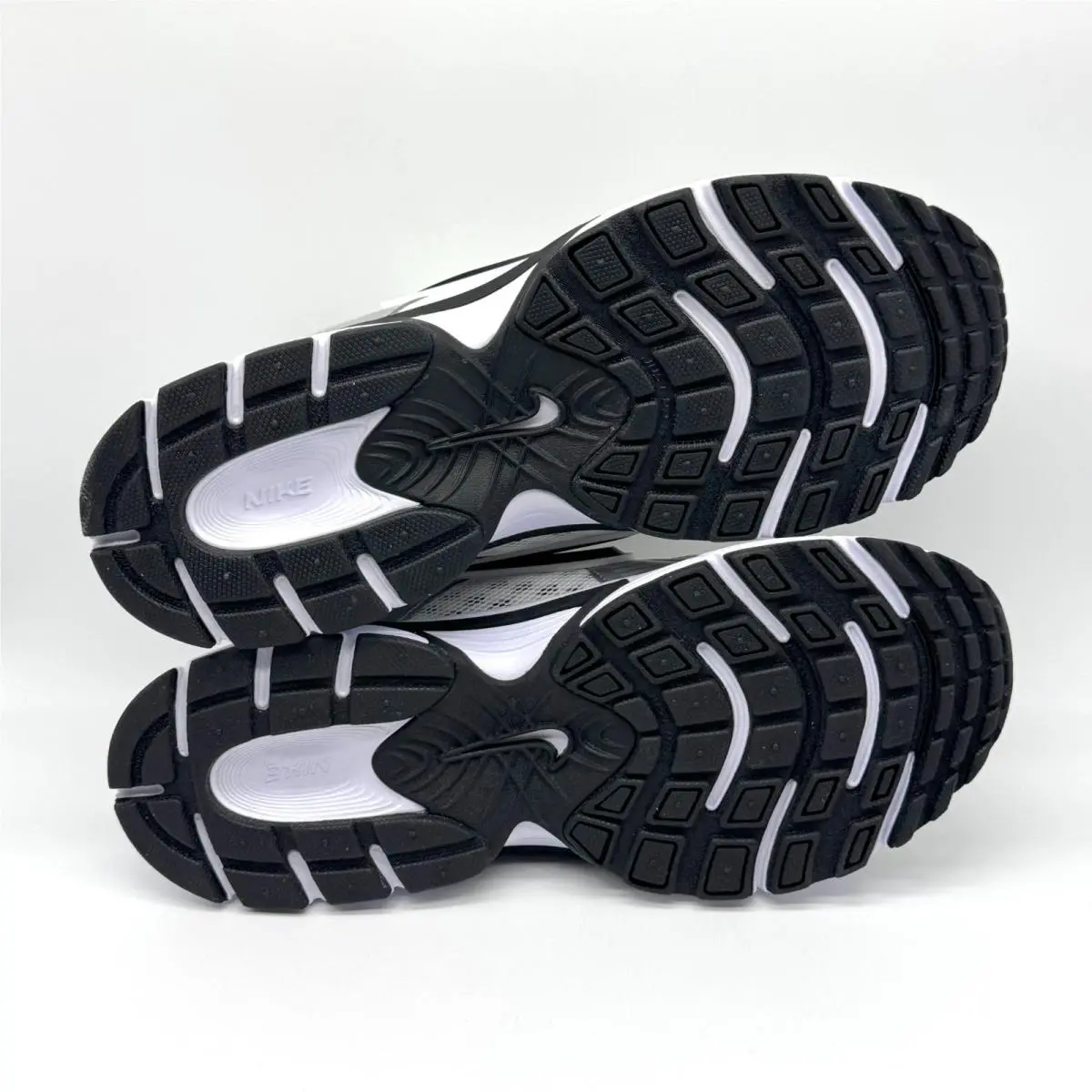 Nike shoes - Nike V5 RNR - RNR - HQ7901-107 - Multicolor (UPC: 198485096844) 6