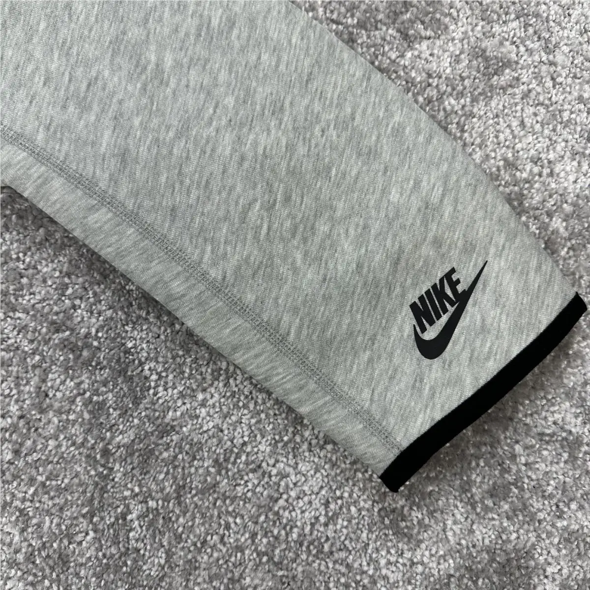 Nike clothing - Gray (UPC: 196607416181) 0