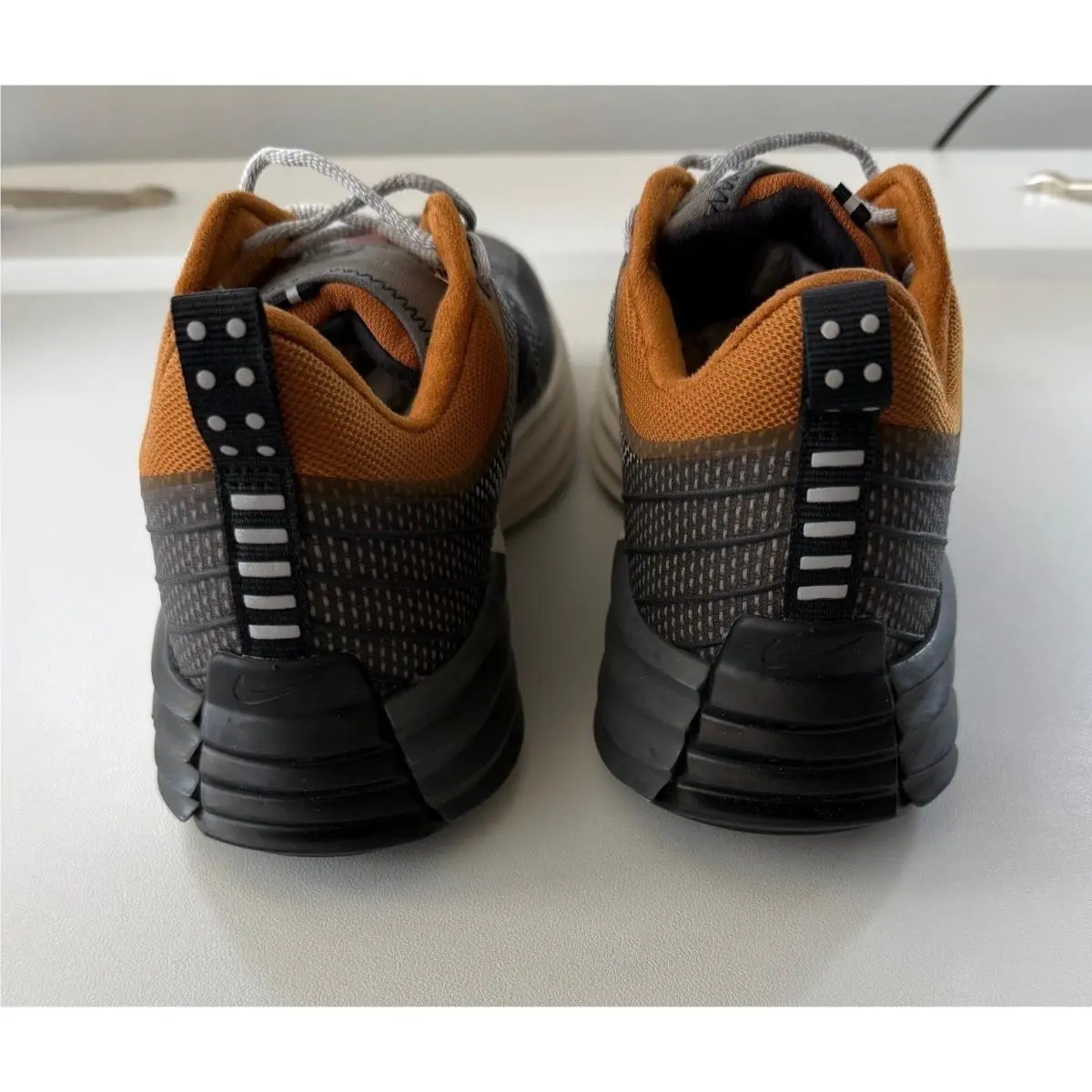 Nike shoes - Black 3