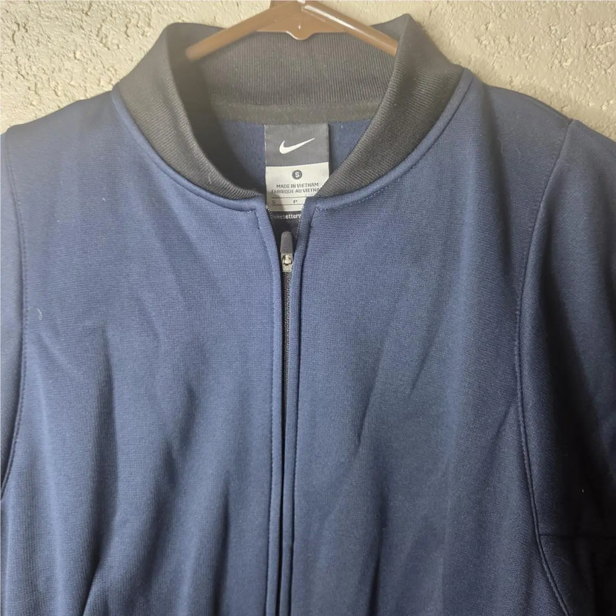 Nike clothing - Blue (UPC: 886668844657) 0